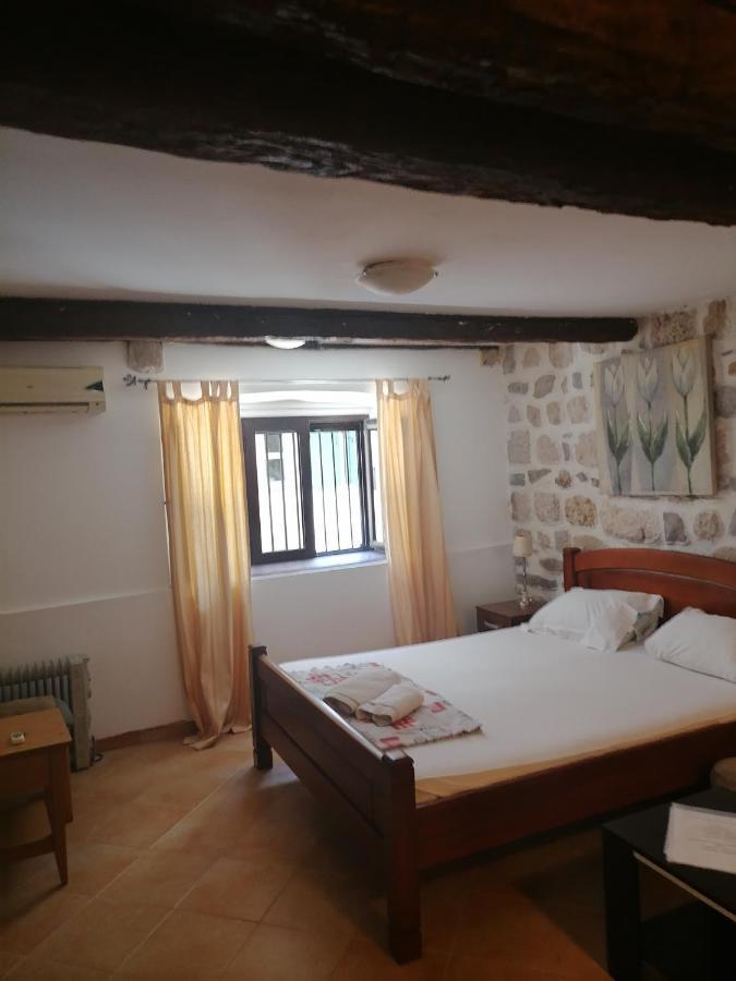Apartments Monika Old Town Kotor Exterior foto
